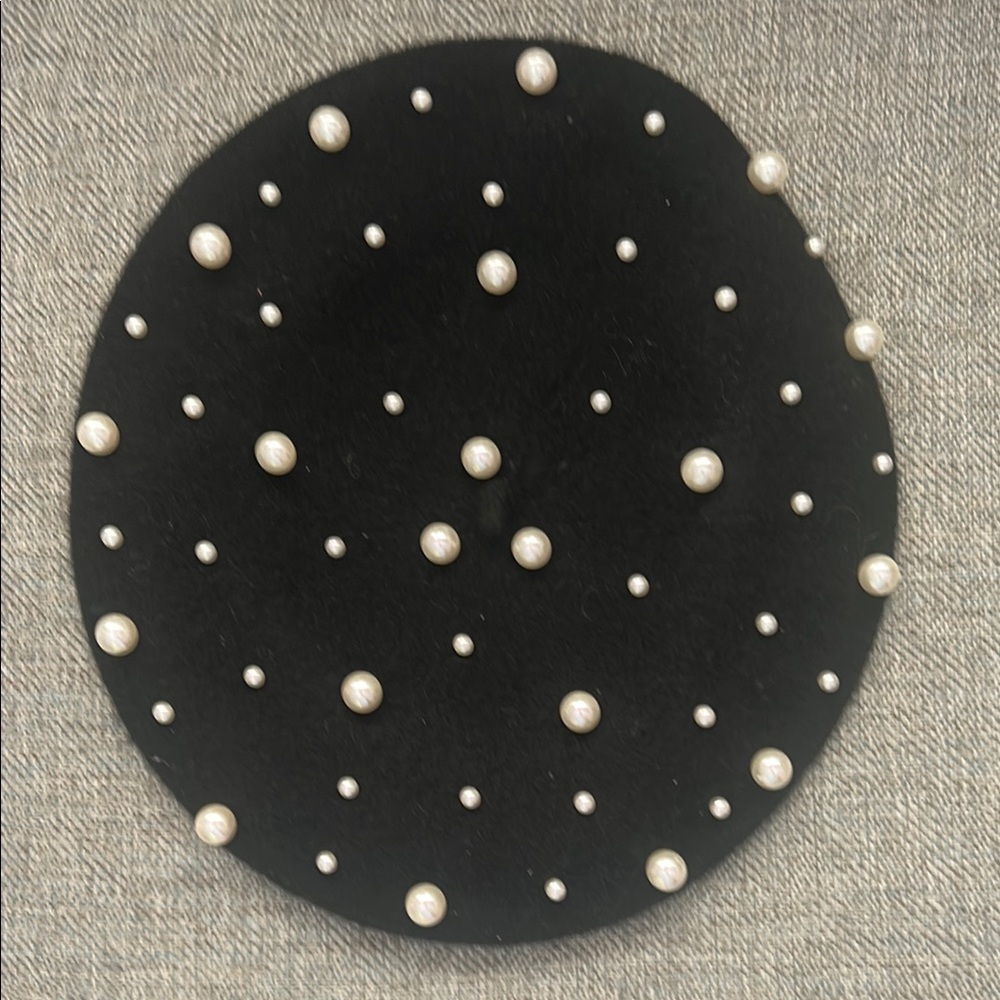 NWT Elegant Black Beret with Pearls